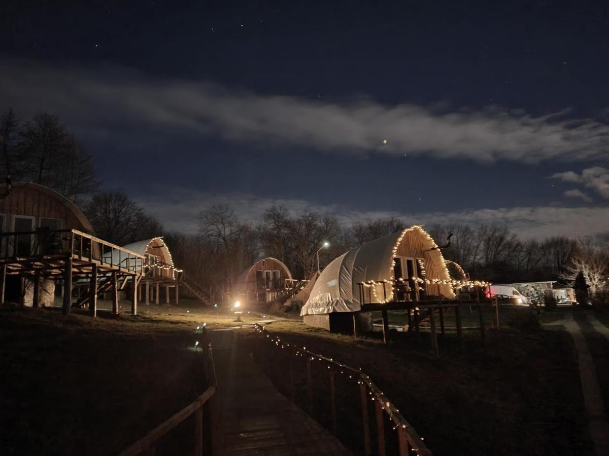 Hotel Sunrise Glamping Retreat Galesu Exterior foto